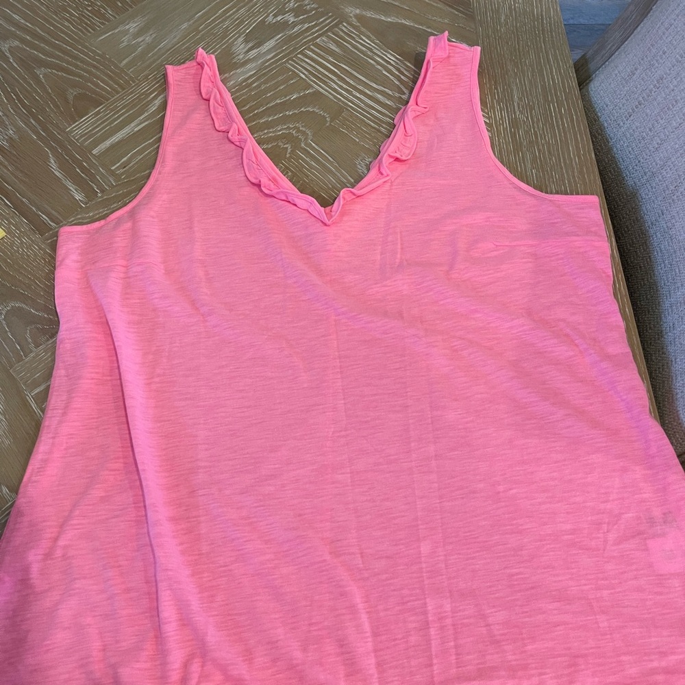 Lilly Pulitzer Gigi tank double V-neck ruffel tank new with out tags, xl